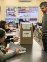 A nivel nacional, votó el 74 % del padrón electoral