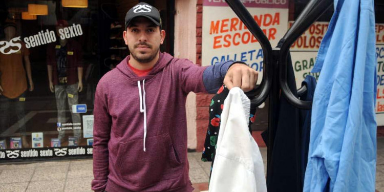 Se lanza el primer "perchero solidario" de Mendoza