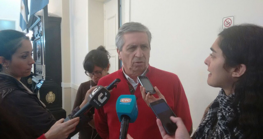 El "dipusindical" Pereyra dice que los K encerraron a Massa