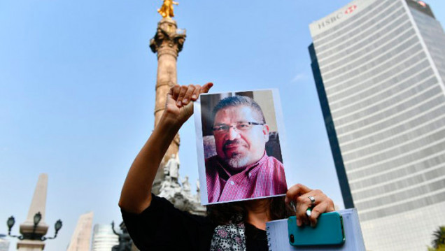 imagen Repudiaron en México el asesinato del periodista Javier Valdez