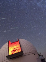 Lluvia de meteoritos de colores