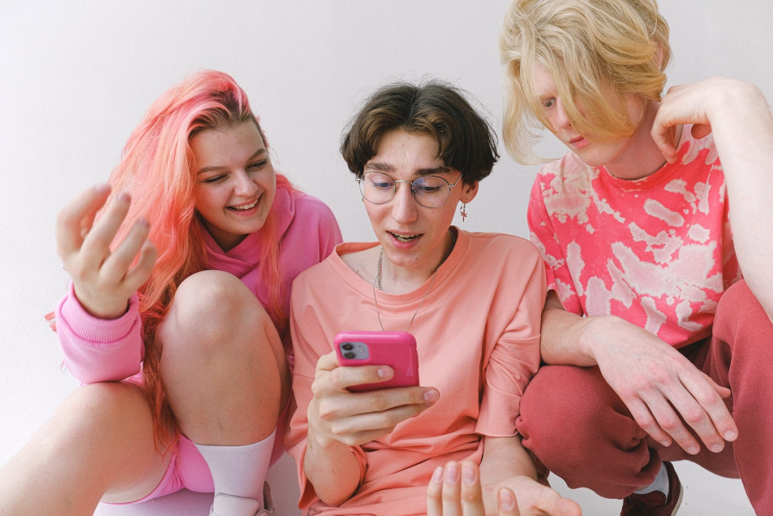Facebook e Instagram prohibirán segmentar por género los anuncios dirigidos a adolescentes
