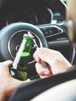Alcohol cero al volante: una encuesta indica que el 75% de las y los mendocinos está a favor