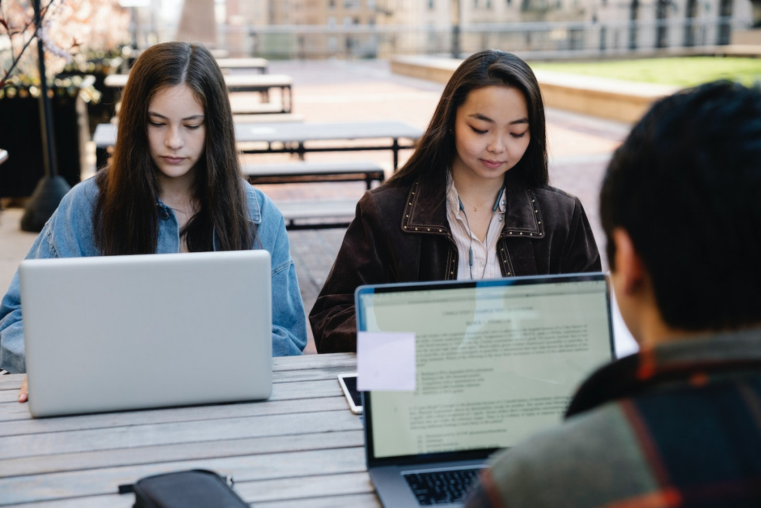 La Inteligencia Artificial se abre camino en la educación superior con una guía de la Unesco