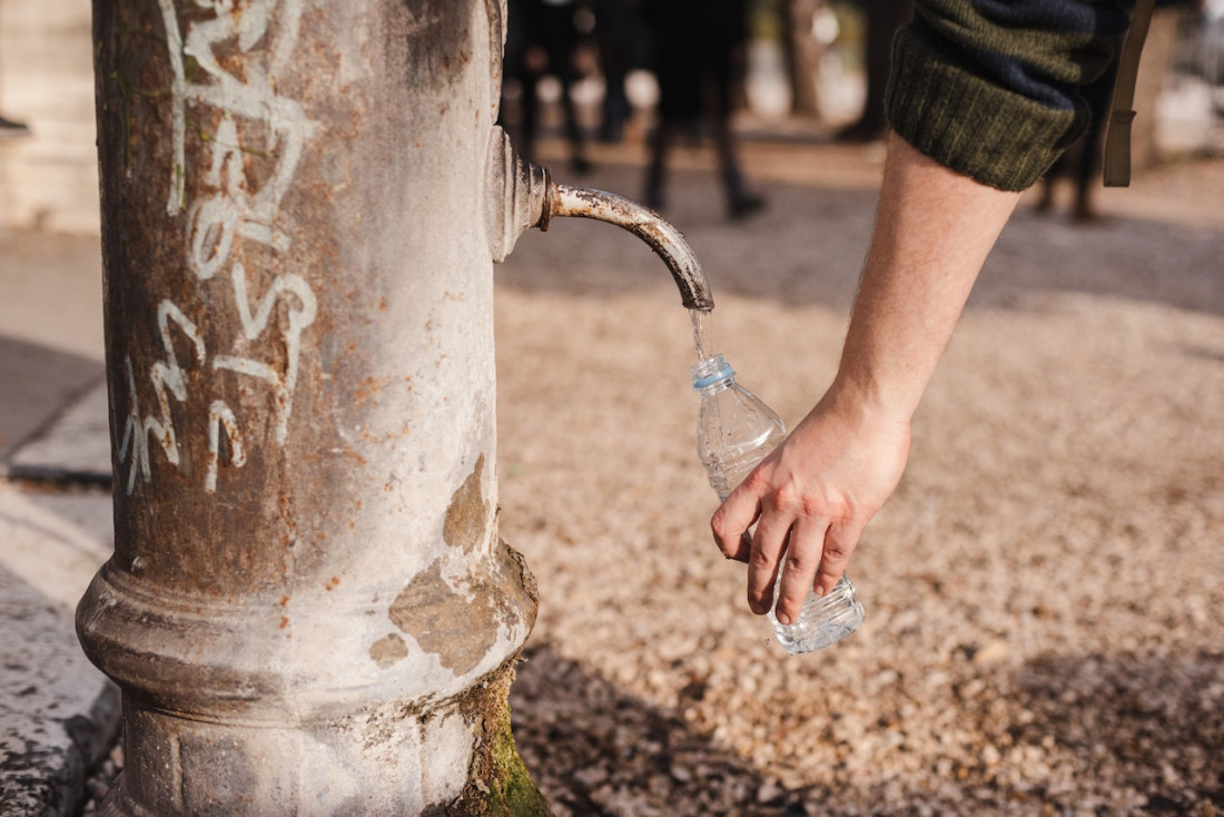 Acceso universal al agua potable: un progreso tan positivo como insuficiente