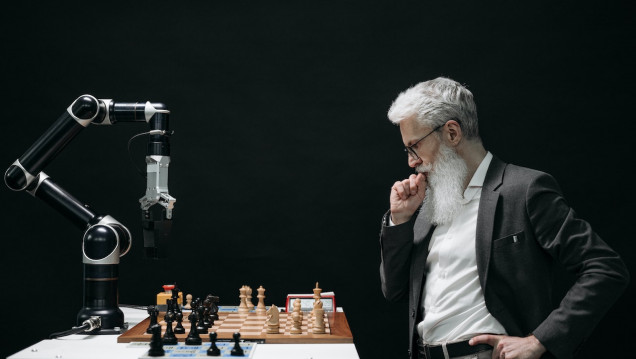imagen "Todas las disciplinas de las ciencias sociales tienen algo para decir sobre la inteligencia artificial"
