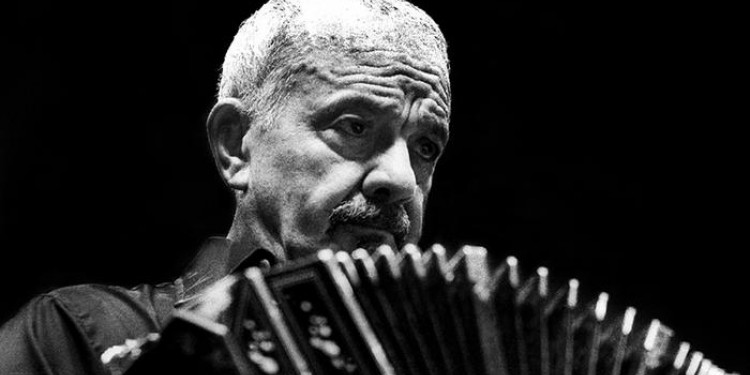 30 años del fallecimiento de Astor Piazzolla, el músico que rebautizó el tango