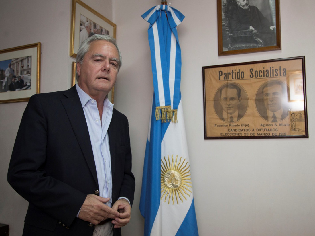 Federico Pinedo entregará los atributos presidenciales