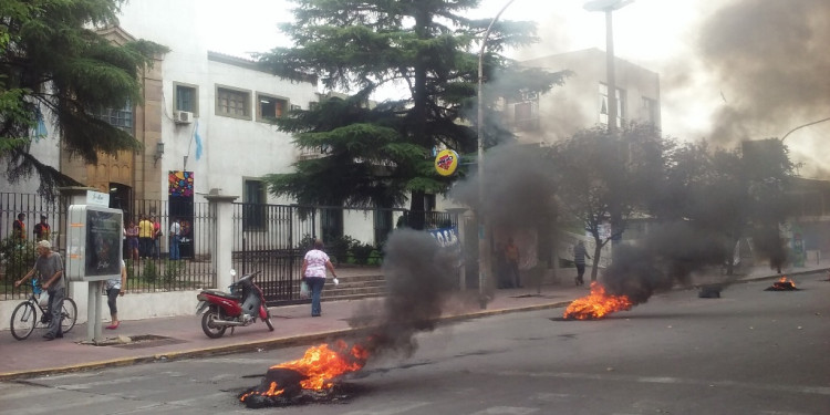 Piquete en Las Heras: 220 cesanteados vuelven a trabajar