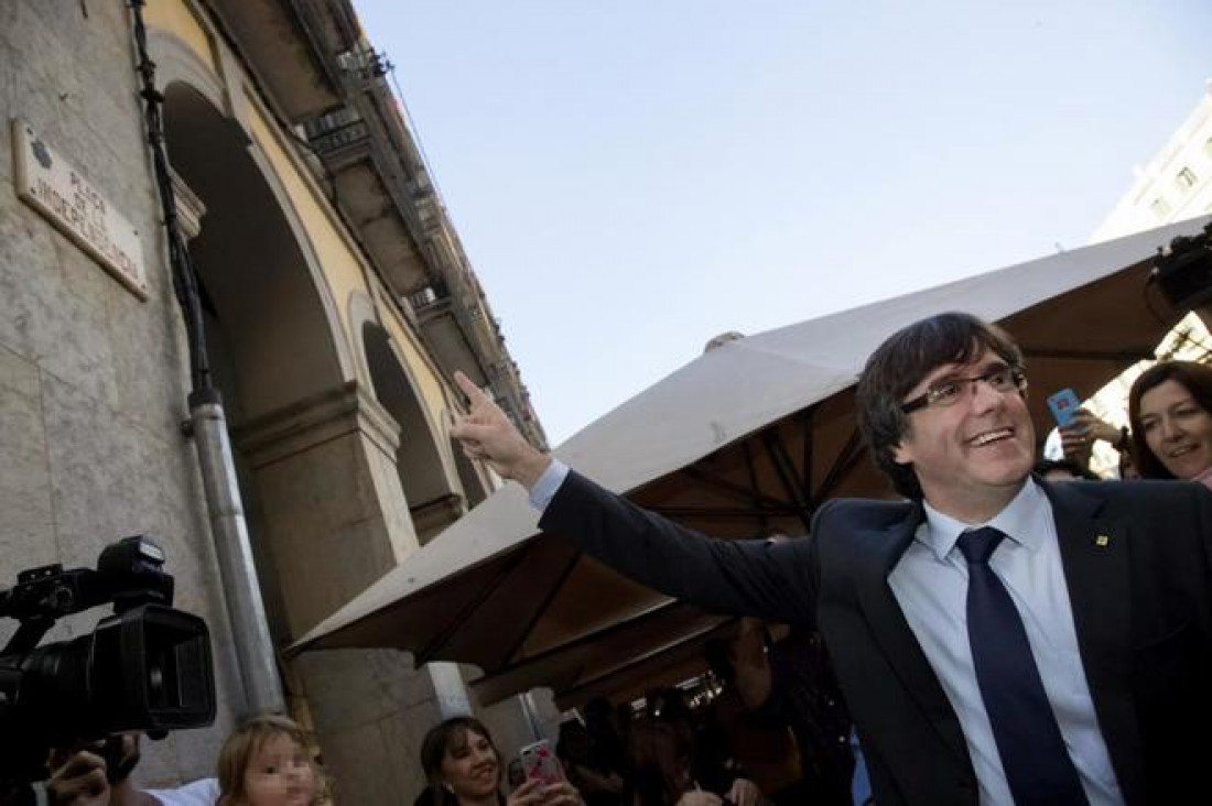 Luego de las masivas marchas, Puigdemont se fue a Bélgica