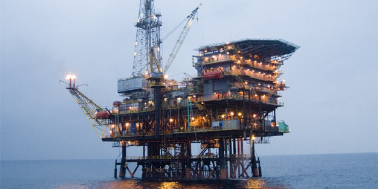 Una petrolera inglesa consiguió fondos para instalar una plataforma y buscar petróleo en las Malvinas