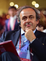 Platini renunció como presidente de la UEFA