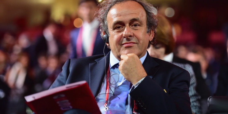 Platini renunció como presidente de la UEFA