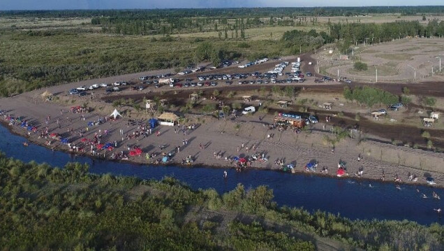 imagen Polémica entre Mendoza y La Pampa por una playa sobre el río Atuel