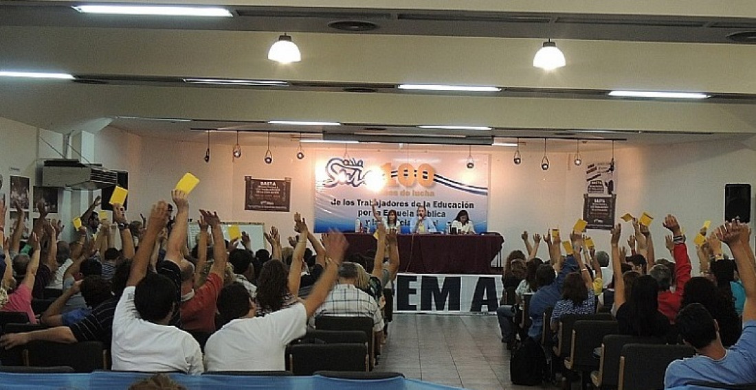 Plenario del SUTE: piden la renuncia de Jaime Correas