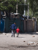 Pobreza multidimensional en Mendoza: afecta a 330 mil niños y niñas