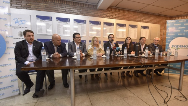 imagen Con olor a campaña e impronta K