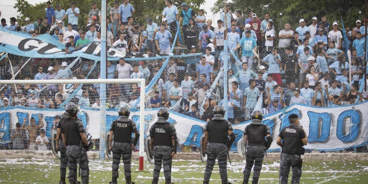 Operativos policiales: el ministro de Seguridad apuntó al ambiente futbolístico