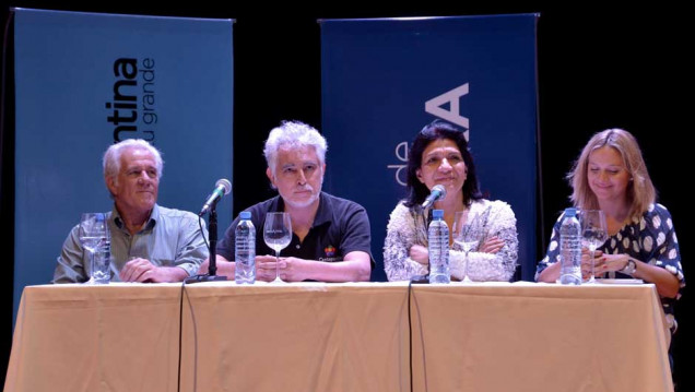 imagen Cantapueblo, de Bodas de Plata   