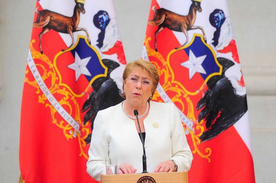 Bachelet se siente "optimista" para afrontar su último año de mandato