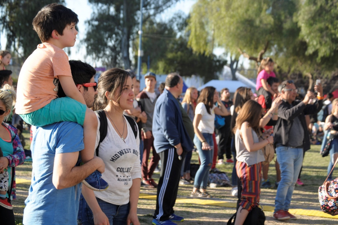 Mirá los videos del festival que hizo vibrar con su música