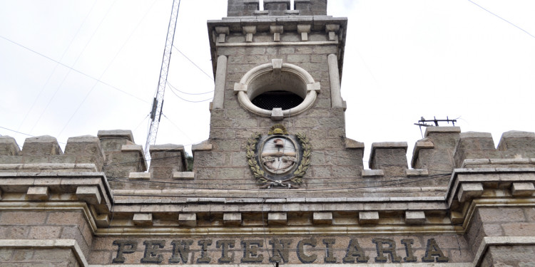 El Senado avaló la "Ley Cornejo"