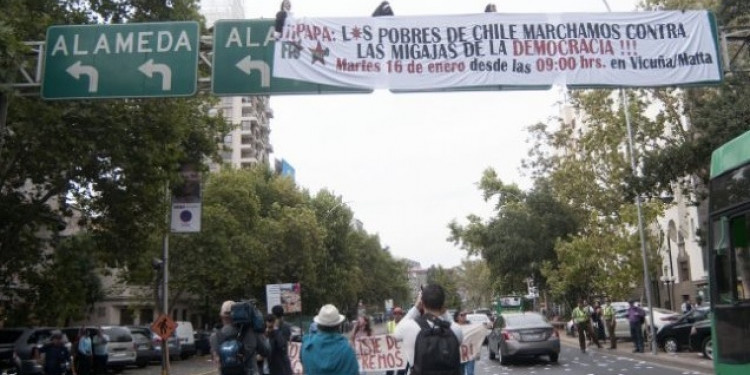 Ya con el Papa en suelo chileno, continúan las protestas por su visita 