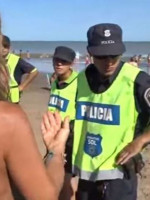 Miles de mujeres participaron del Tetazo en el Obelisco