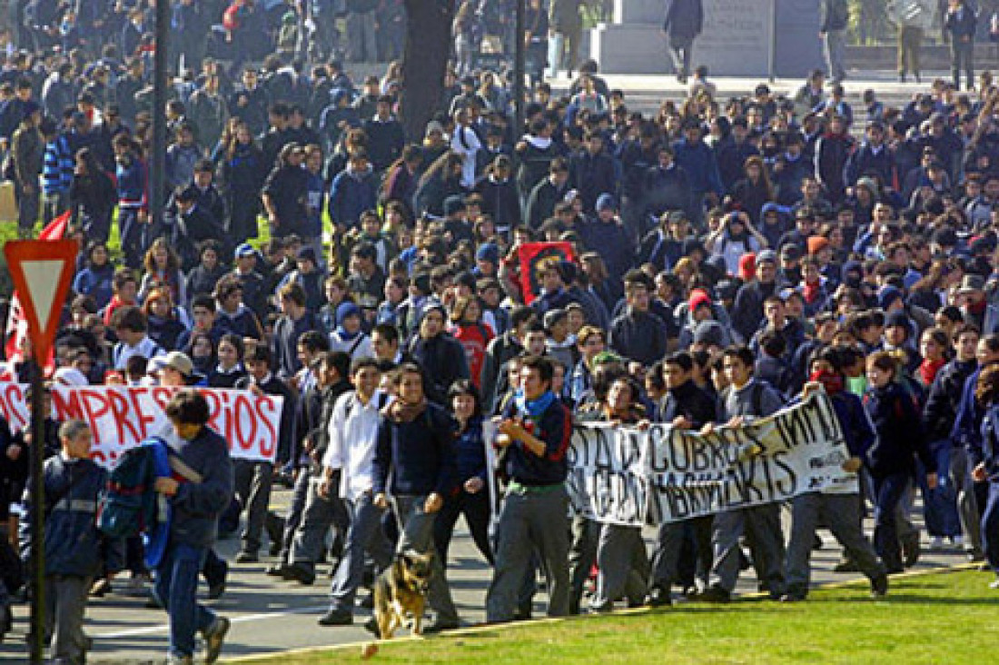 UNCUYO: Fuerte apoyo a los estudiantes chilenos