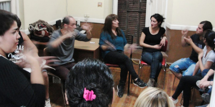 Un proyecto que busca acercar la cultura a los sordos