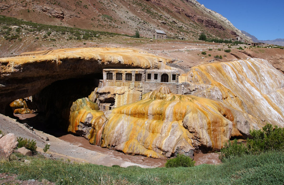 ¿Hay que salvar al Puente del Inca?