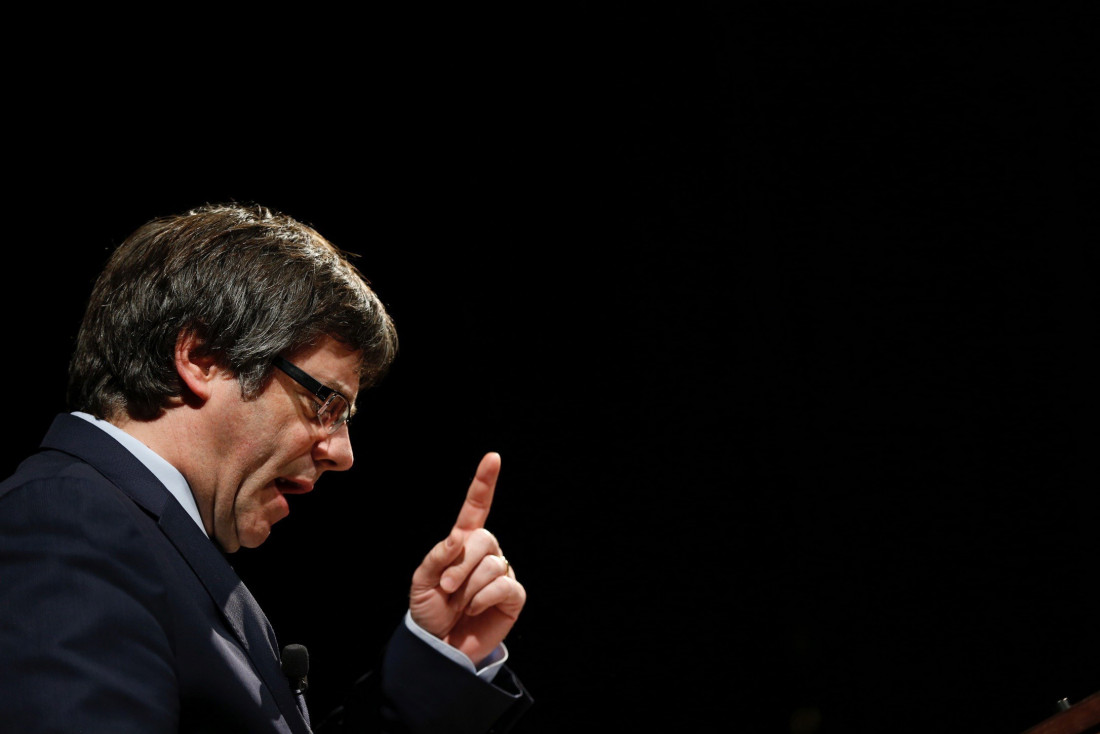 Independencia de Cataluña: Puigdemont suspendió el llamado a elecciones