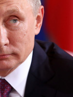 Putin llama a los rusos a votar para sellar su reelección