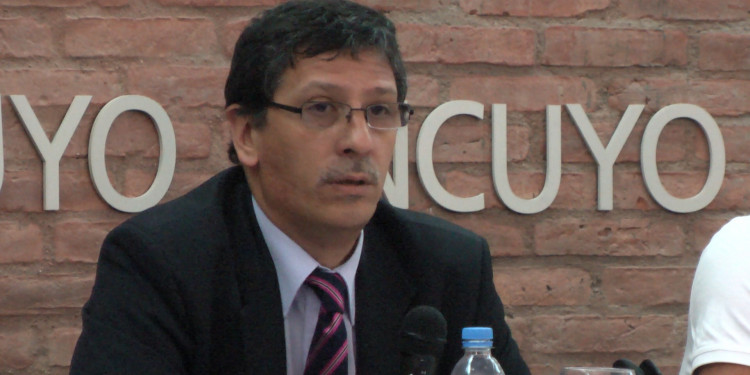 Responsabilidad social universitaria / Carlos Quenan