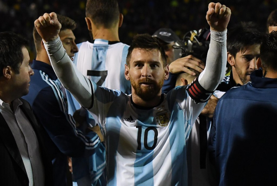 imagen Messi en modo "Dios"