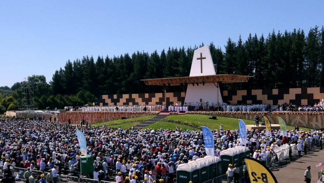 El Papa a los mapuches: "No hay reconocimiento con violencia" 