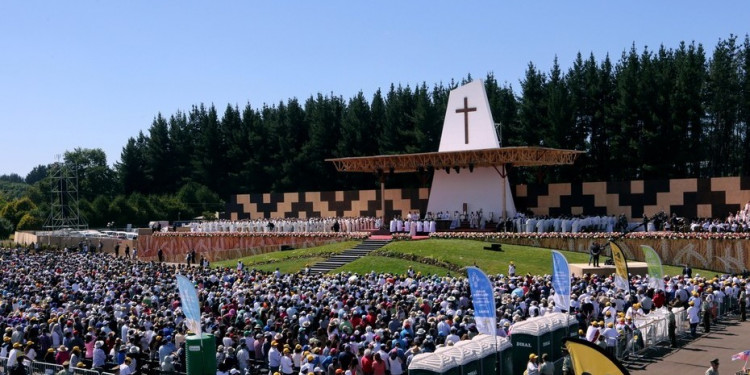 El Papa a los mapuches: "No hay reconocimiento con violencia" 