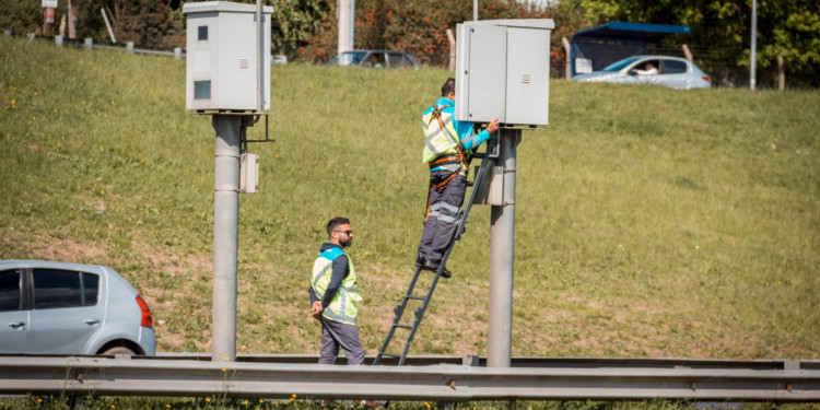 Cámara y radares controlan en vacaciones el exceso de velocidad en rutas de todo el país