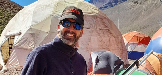 Montañista y radioaficionado: hizo histórica transmisión desde la cumbre del Aconcagua