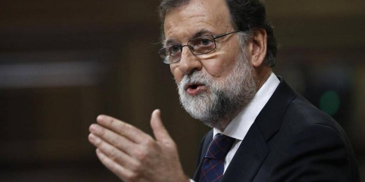 Rajoy exige a Puigdemont que aclare si declaró la independencia