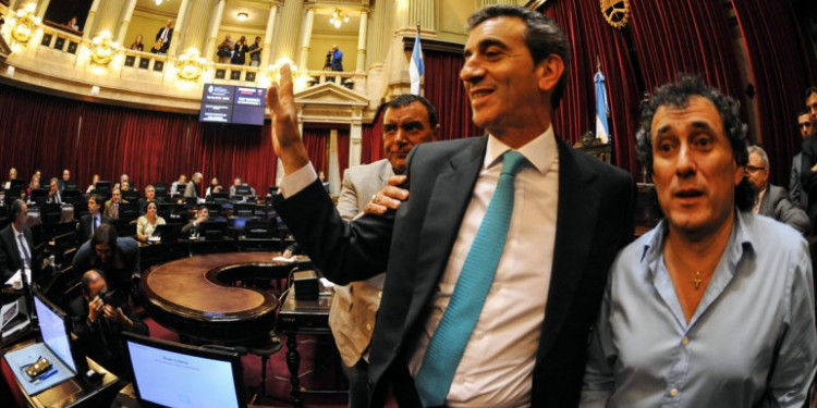 Es ley la estatización de los ferrocarriles