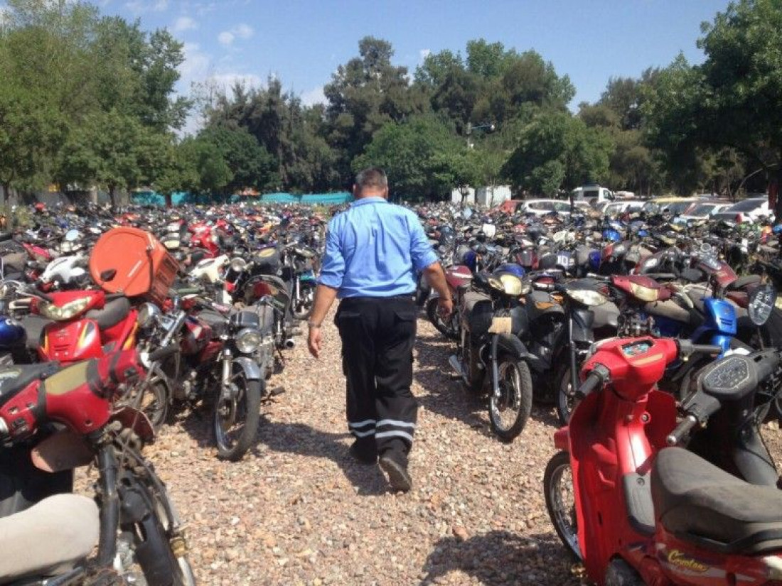 Habrá un doble remate de autos y motocicletas en Godoy Cruz