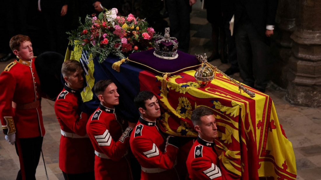 Con la presencia de decenas de autoridades mundiales, finalizó el funeral de la Reina Isabel II