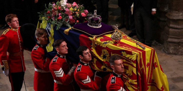 Con la presencia de decenas de autoridades mundiales, finalizó el funeral de la Reina Isabel II