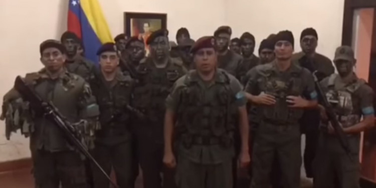Qué se sabe sobre la rebelión militar que se levantó contra Nicolás Maduro