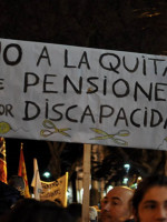 Niegan baja de pensiones a niños con discapacidad