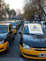 Taxistas se manifestaron en contra de la Ley de Movilidad