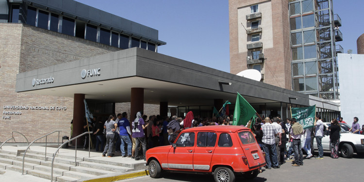 El Consejo Superior repudió actos de violencia en la UNCUYO