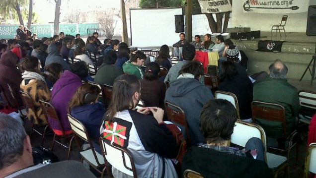 imagen "Construyamos otra comunicación, multipliquemos las voces"