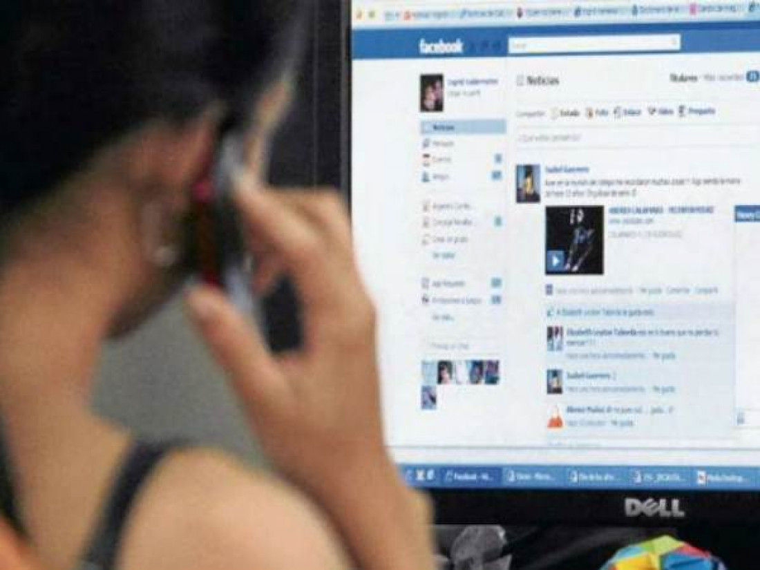 Siguen las preocupaciones por el uso de las redes sociales de adolescentes